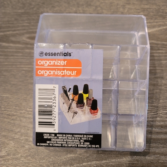 NWT Jewelry Organizer and Set of 3 Clear Organizers - Picture 3 of 5